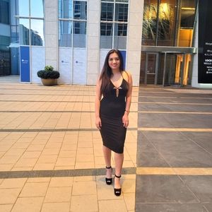 Meet your Posher, Cristina jazmin